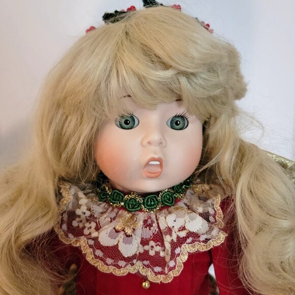 Goebel Heavenly Harmony Angel Doll Porcelain Musical Silent Night 16" 953/5000 - Picture 4 of 13